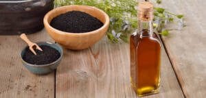 تقویت مو با روغن سیاه دانه